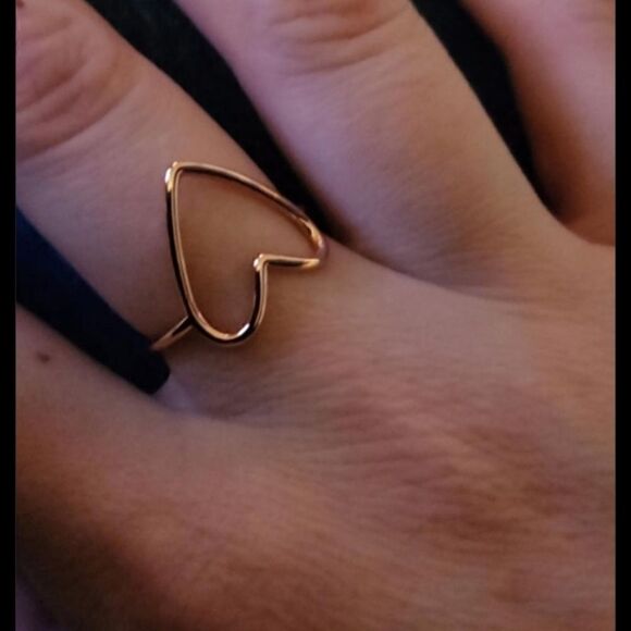 18K Gold Plated Hollow Big Heart Stackable Ring For Women - Picture 8 of 12